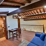 Borgo Poggiardelli شقة فندقية 4*