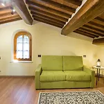 Borgo Poggiardelli 4*